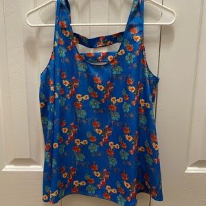 Clement Blue Floral Scoop Neck Blouse - EXCELLENT CONDITION